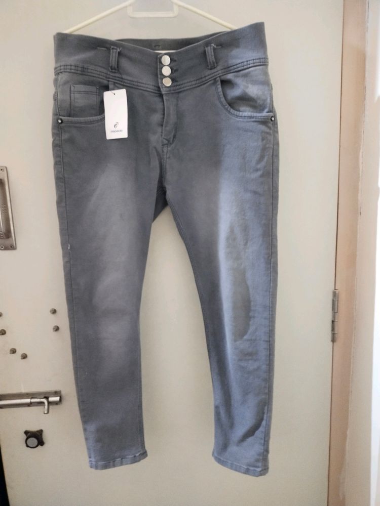 Premium Ankle Length Jeans