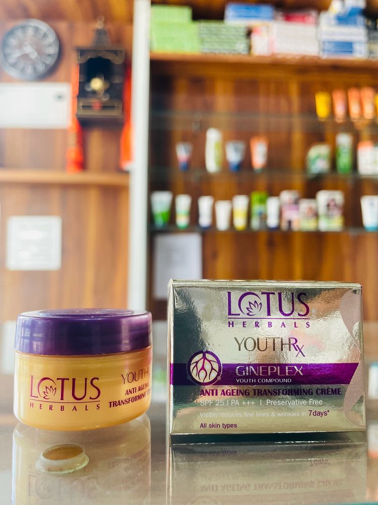 Lotus Herbal Anti-ageing Cream