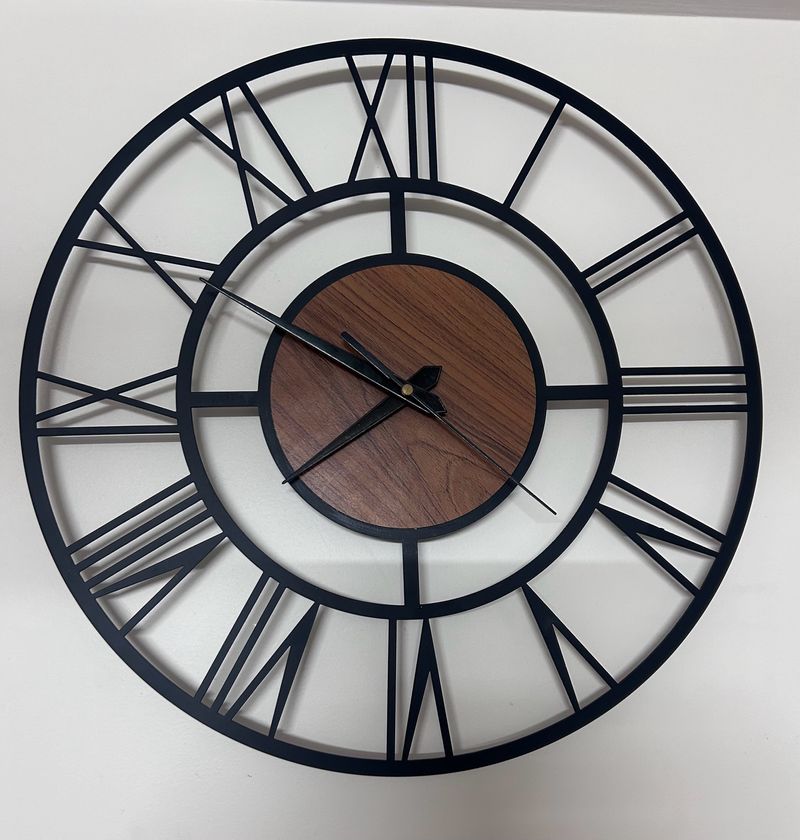 Wall clock With Metal Body, Designer Piece, 16”