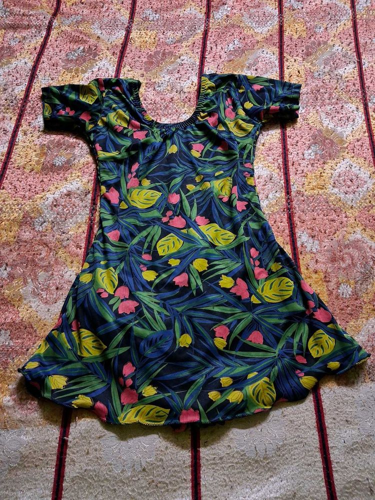 4 Dress Combo Used In Good Condition