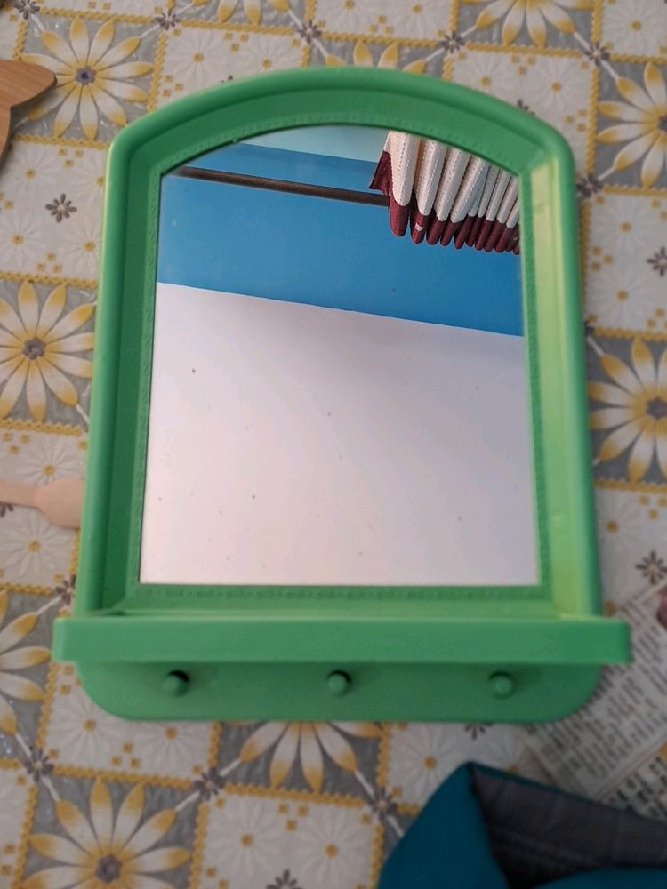 Mirror With Comb Stand