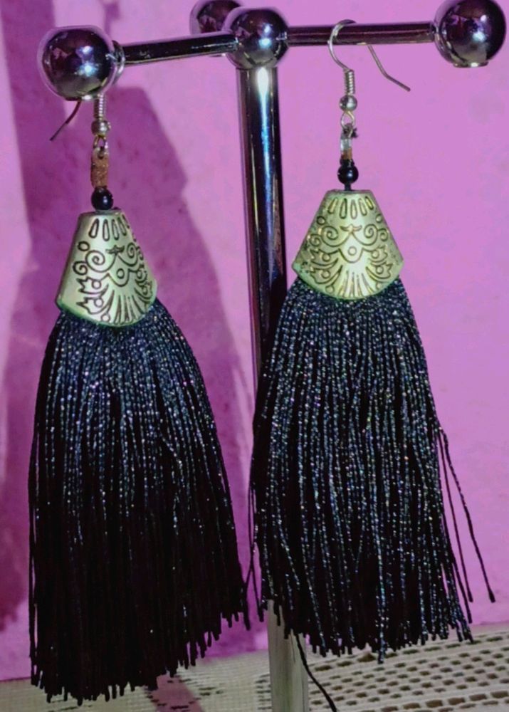 Black Tassel