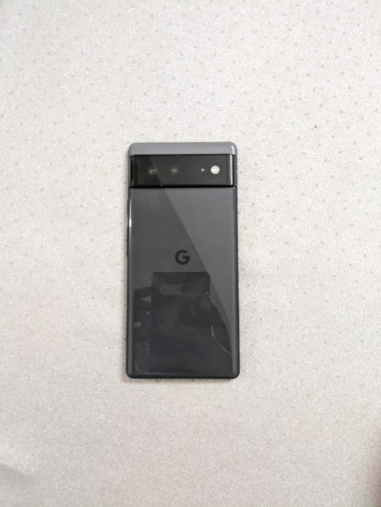 Google Pixel 6 (Screen Damaged)