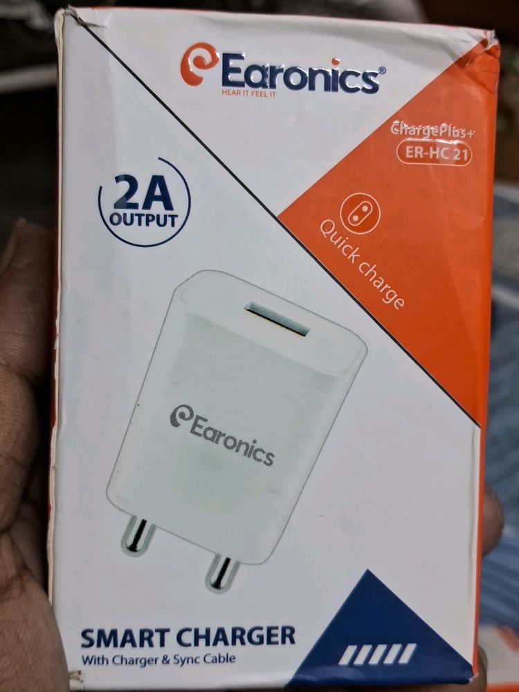 EARONICS 2.4 CHARGER + WITH DATACABLE