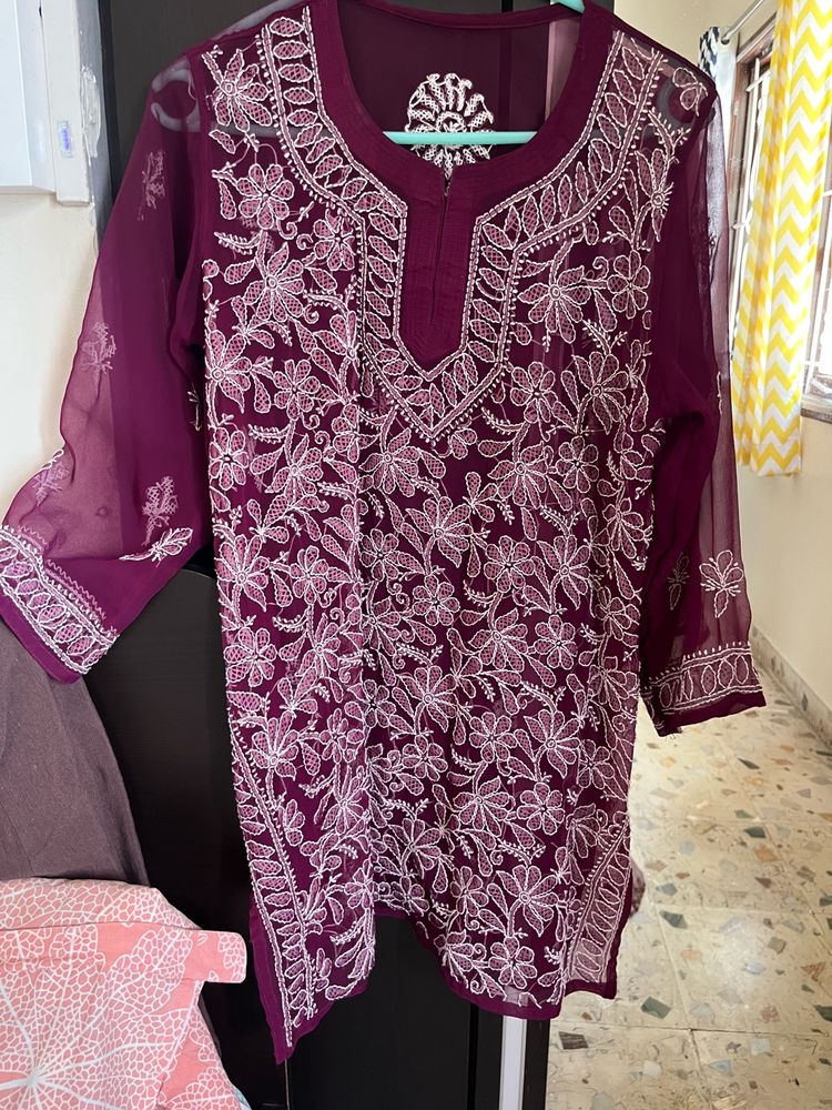 Chikankari short kurti women