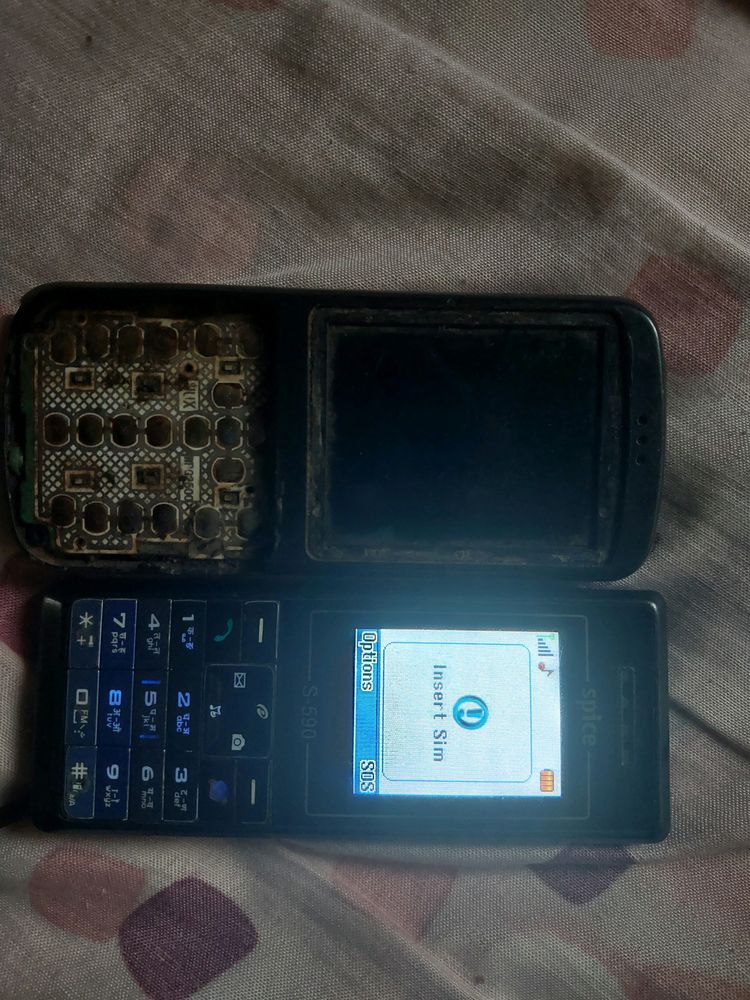 Combo Of 2 Mobiles