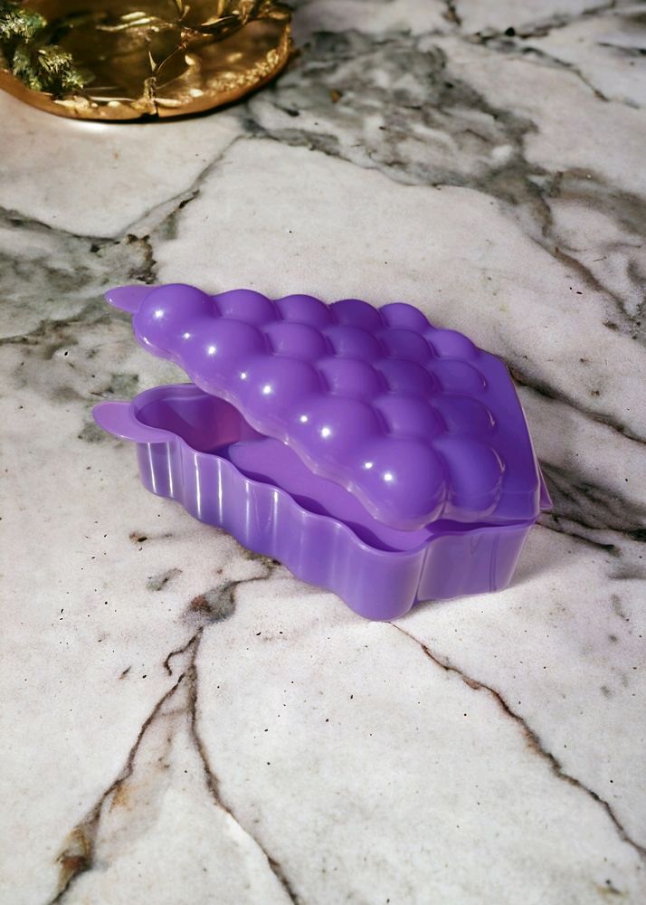 Tupperware Grape Keeper Container