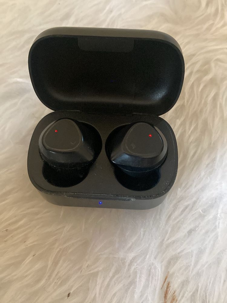 CROMA EARPODS Good condition