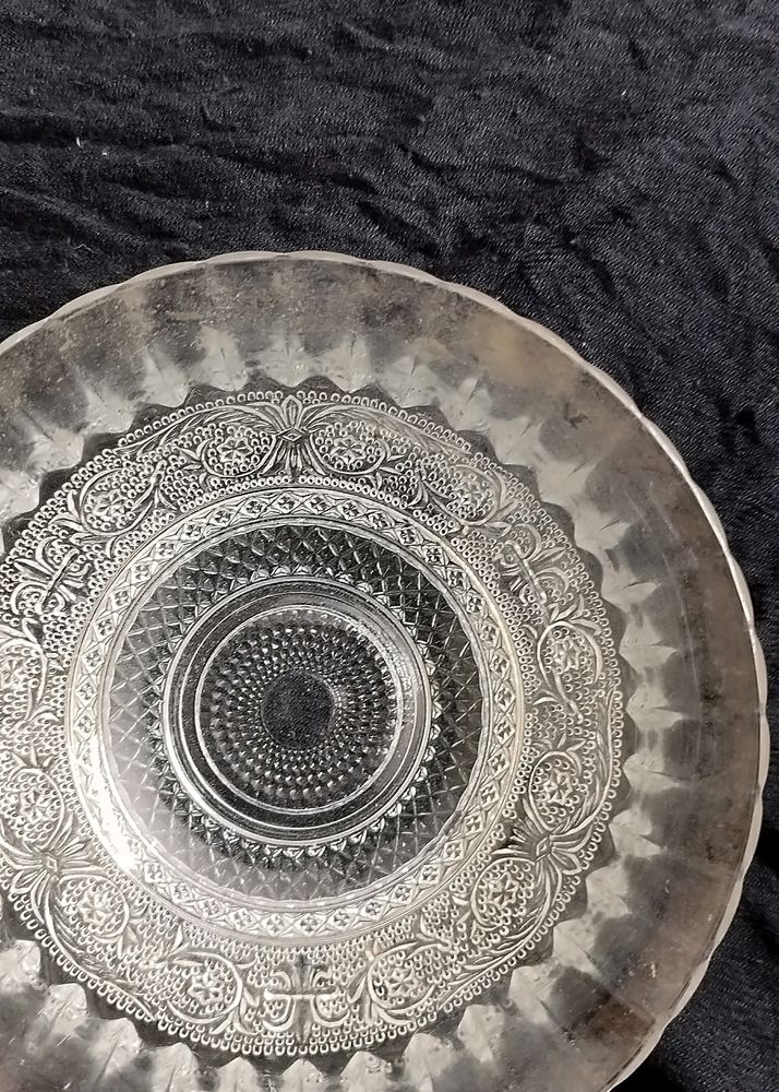 Beautiful New Glass Embroidered Bowl