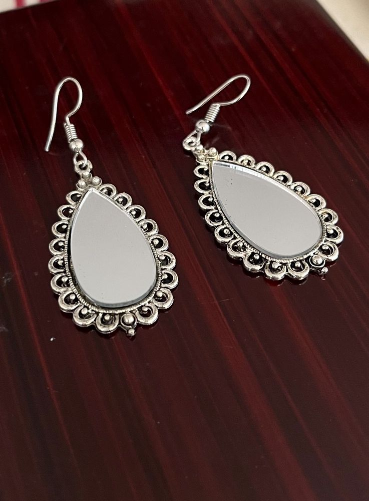 Silver / mirror dangle-drop earrings