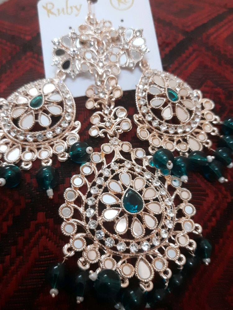 Maangtika With Jhumkas