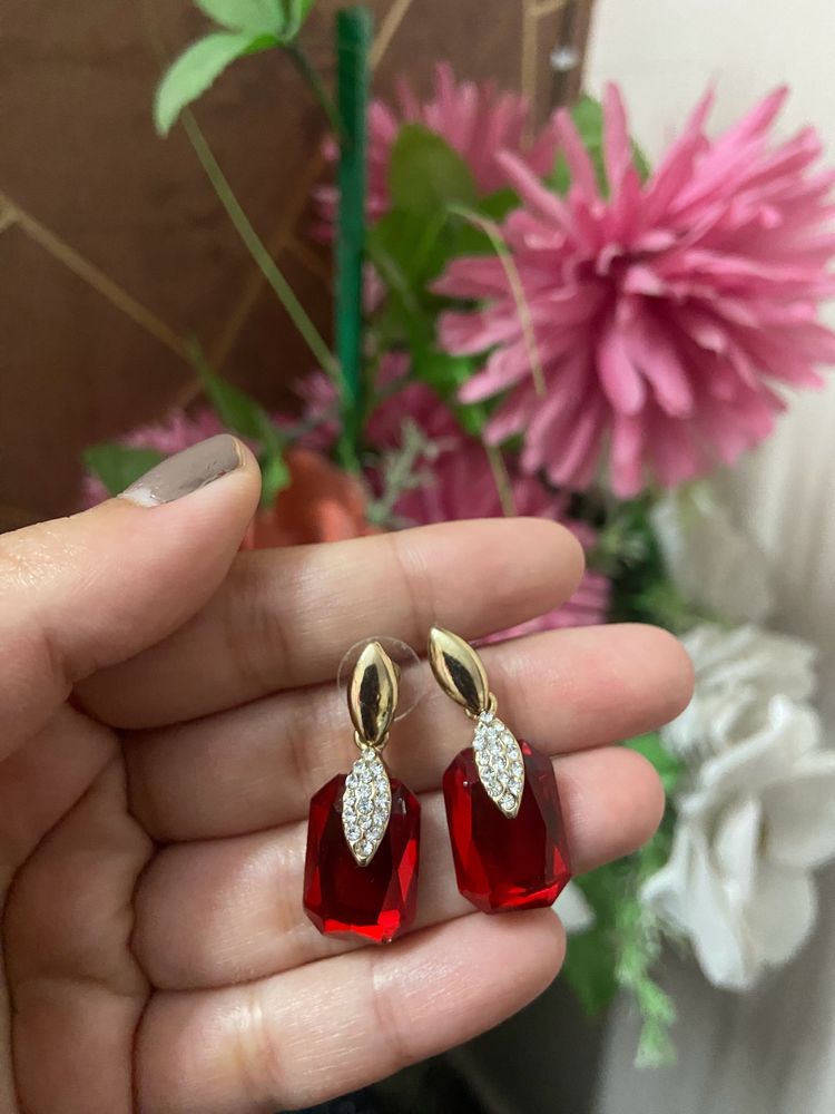 Set Of 4 Earrings 🥰