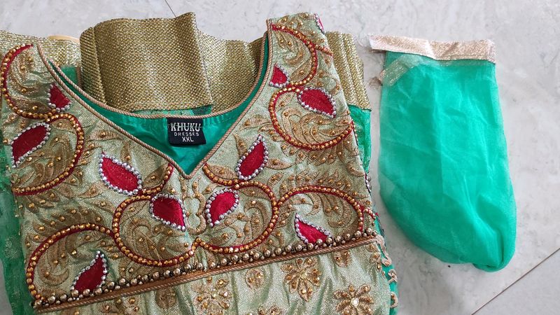 💚 Green Colour Anarkali Dress