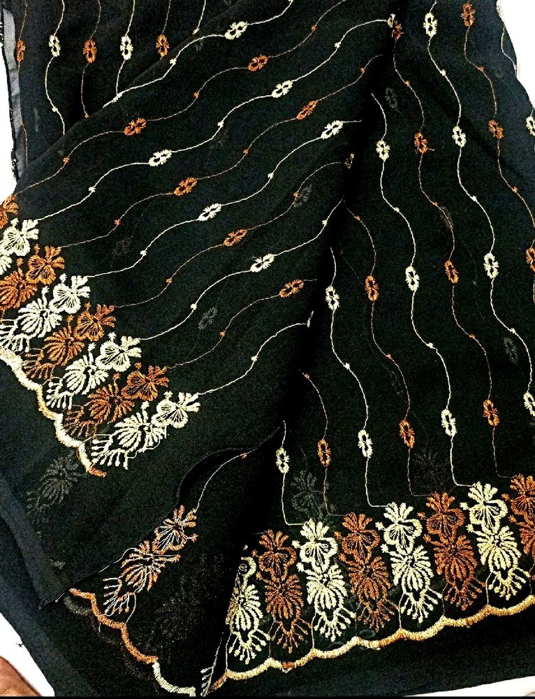 Heavy Embroidery Saree, Not Used