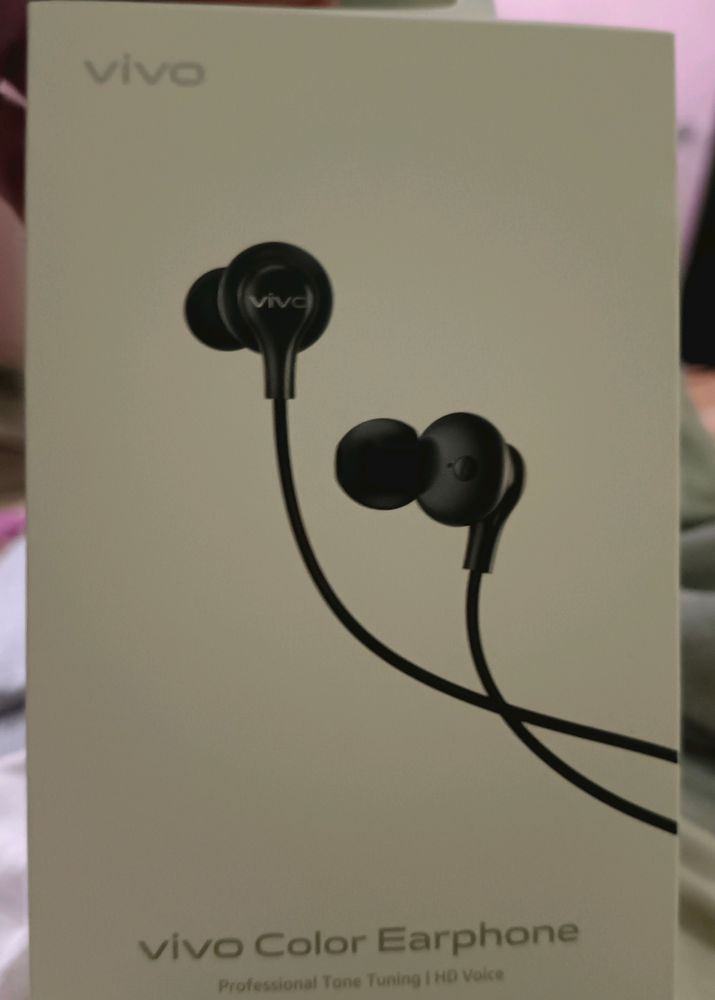 Vivo Brand New Black Color Earphone