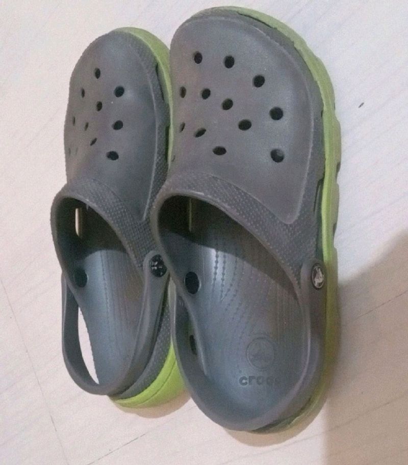 Men Crocs Size 11