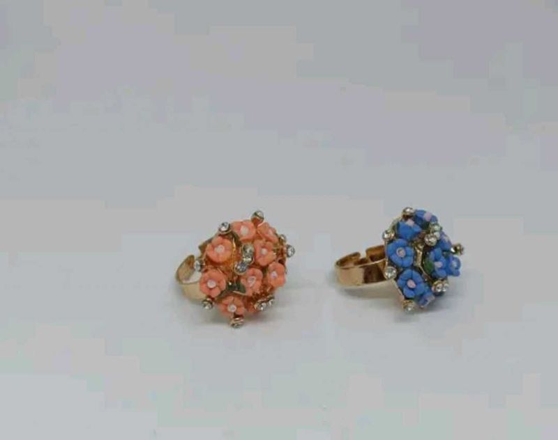 Combo Of 2 Cocktail Flower Adjustable Rings