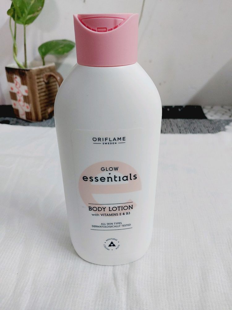 Oriflame Glow Essential Body Lotion