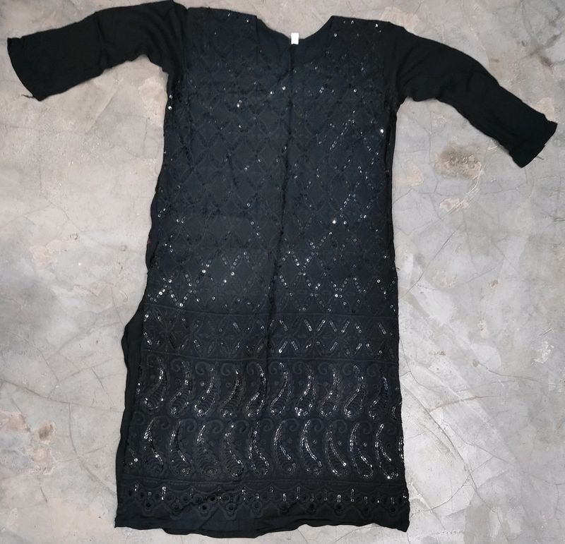 Black Embroidered Kurta