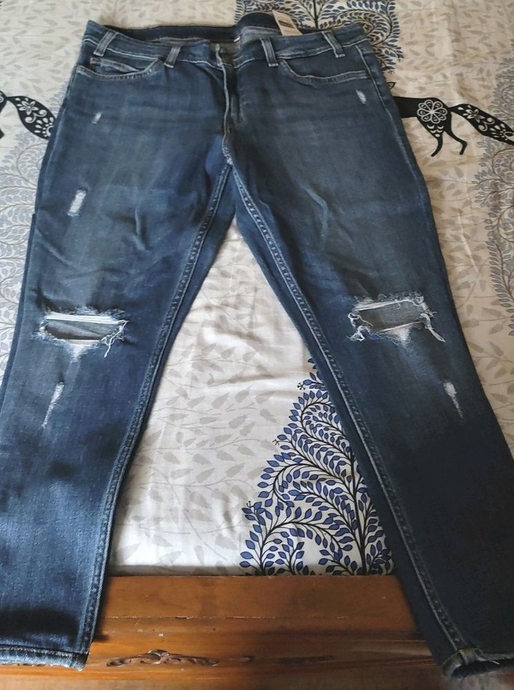 Levis Ladies Jeans