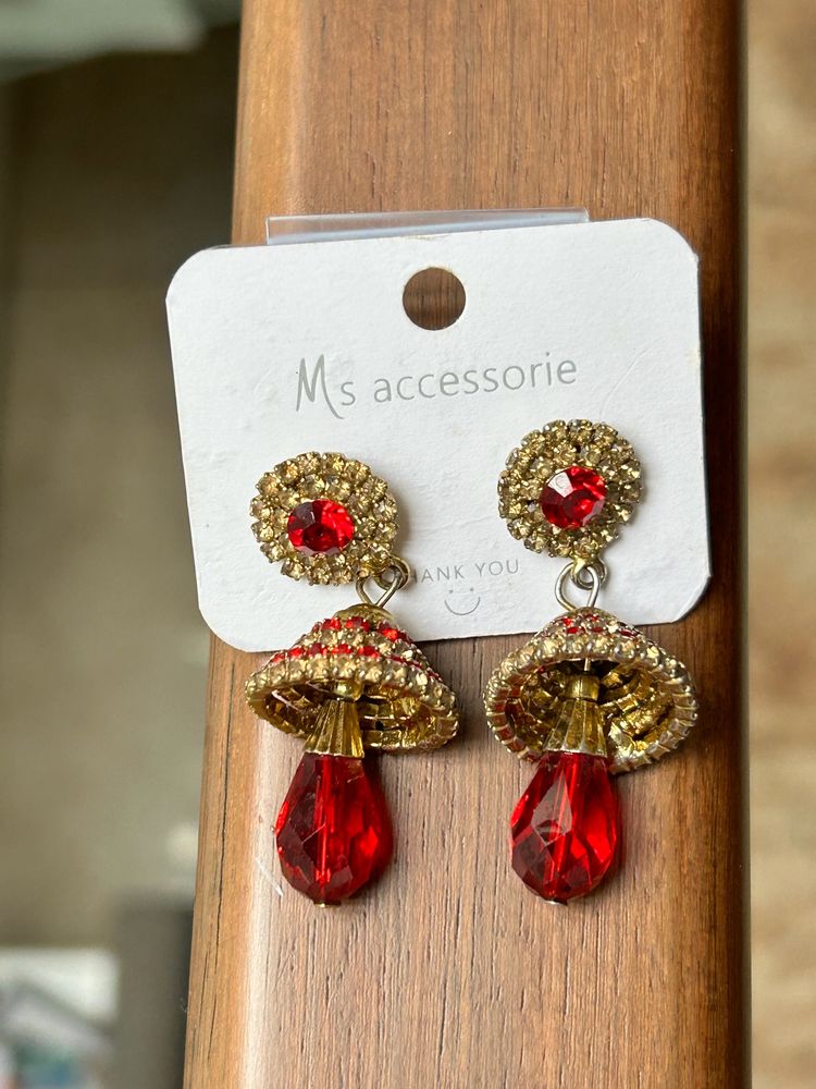 Red And Gold Jhumka