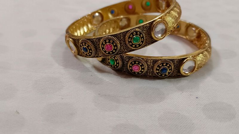 Golden Kundan Bangles