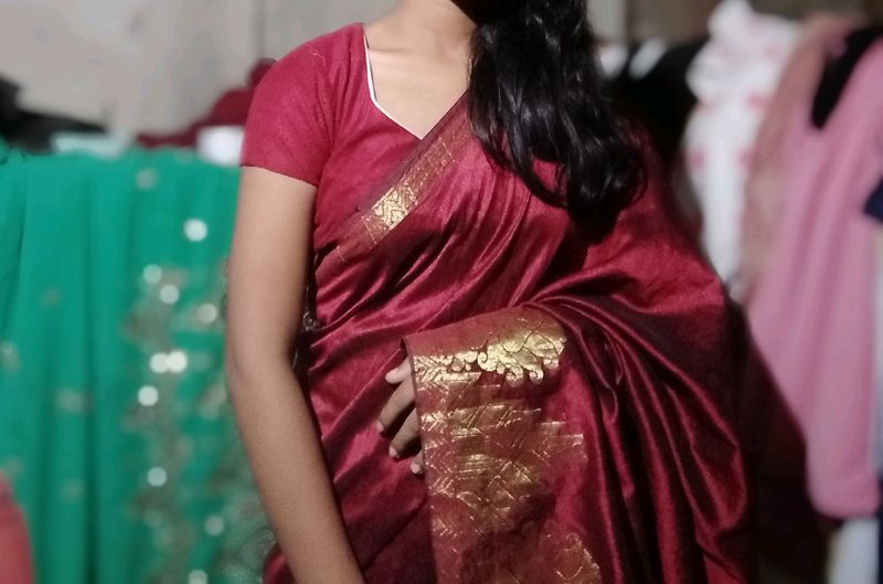 Saree🍃🌌🥰