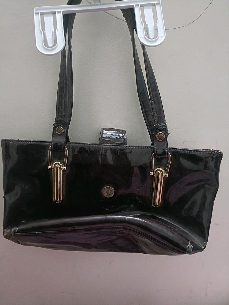 Low 🔅 Price - Used Handbag