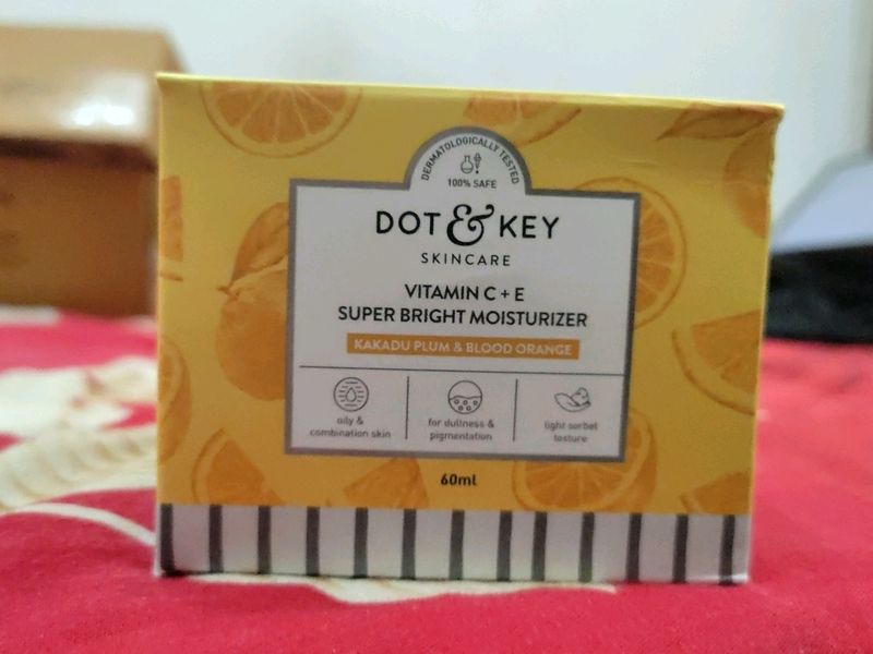 Dot & Key Vitamin C + E Moisturizer