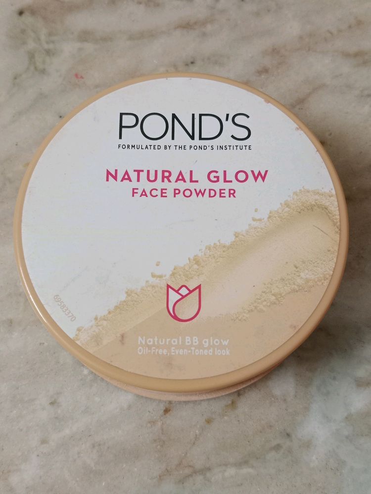 Ponds Natural Glow Loose Powder.