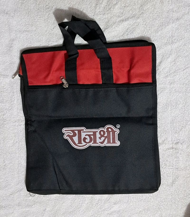 Travel Totebag Of Rajshree