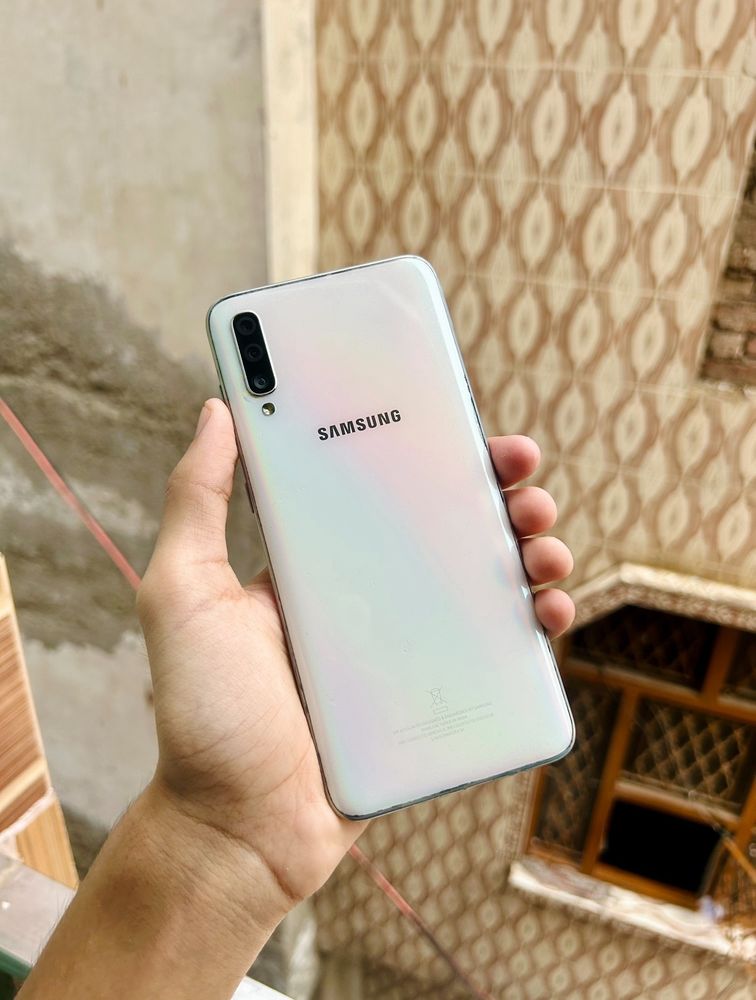 Samsung Galaxy A70 ( Fix Price )