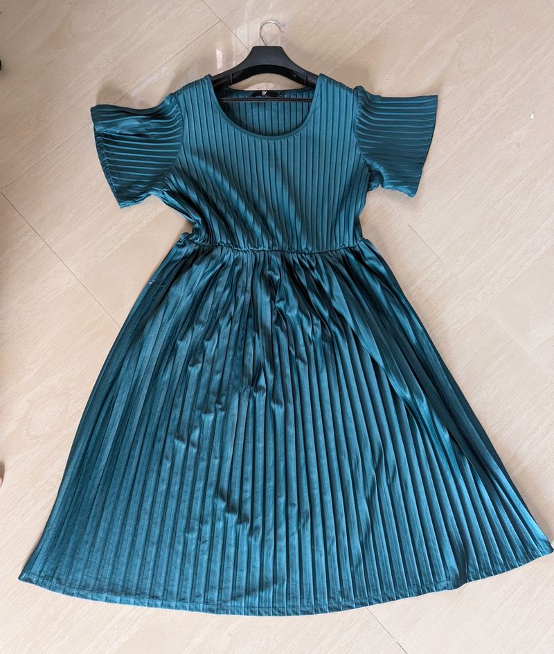 Women Pleated Dress