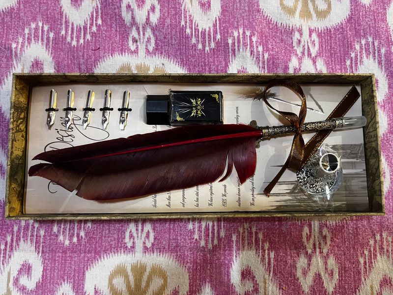 Antique Fountain Feather Pen