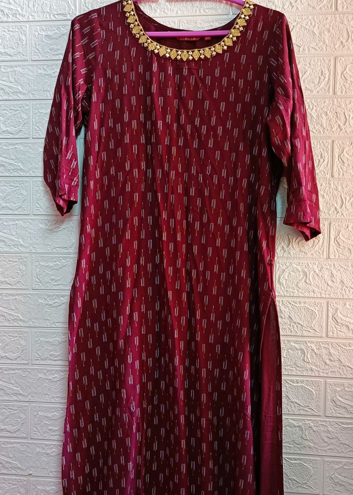 Very Good Condition Avaasa Kurti Set With Pajama