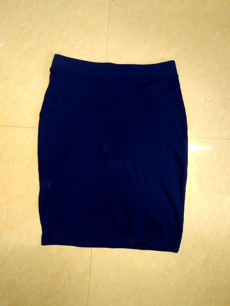 Mini pencil skirt