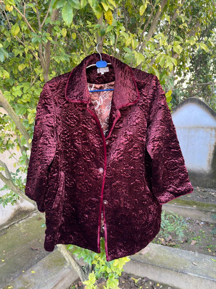 Luxe Wine Velvet Coat 🧥 Rose Texting