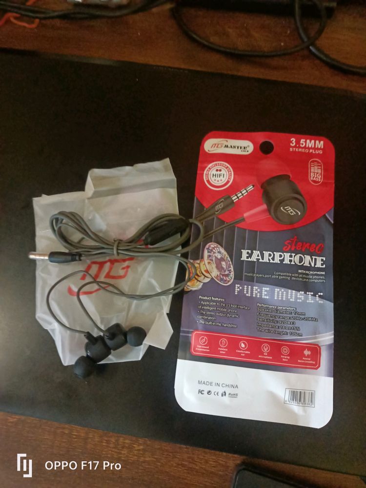 Combo Pack Of Earphone And Cable Protector