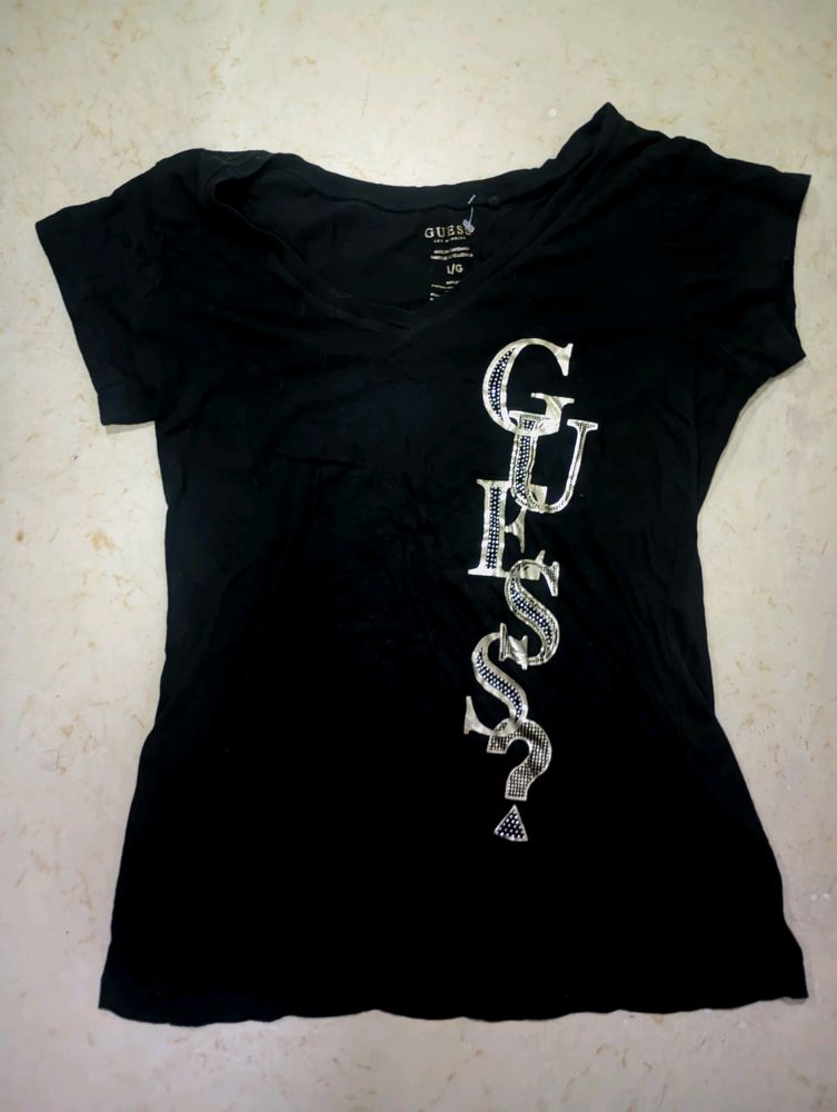 Y2k Guess V Neck Tshirt