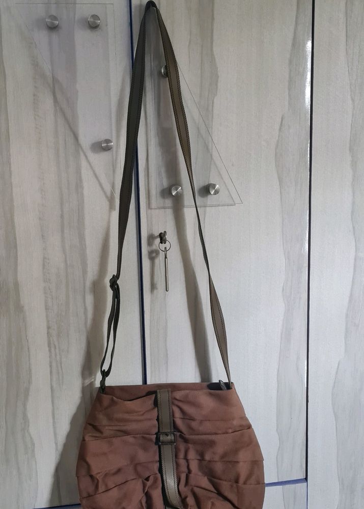 Baggit Brown Sling Bag