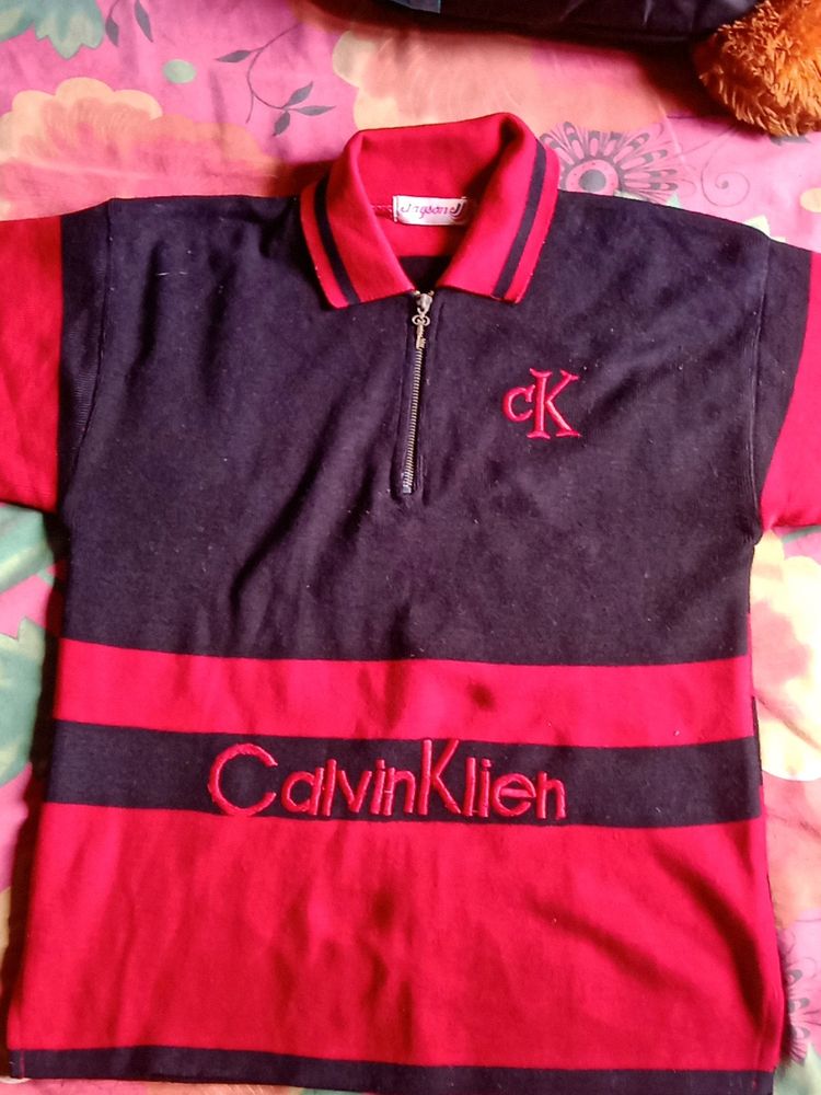 BRAND NEW-CALVIN KLIEN SWEATER