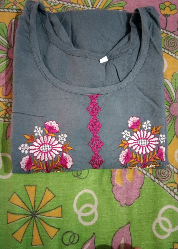 Women Kurti, Please Sale This Kurti