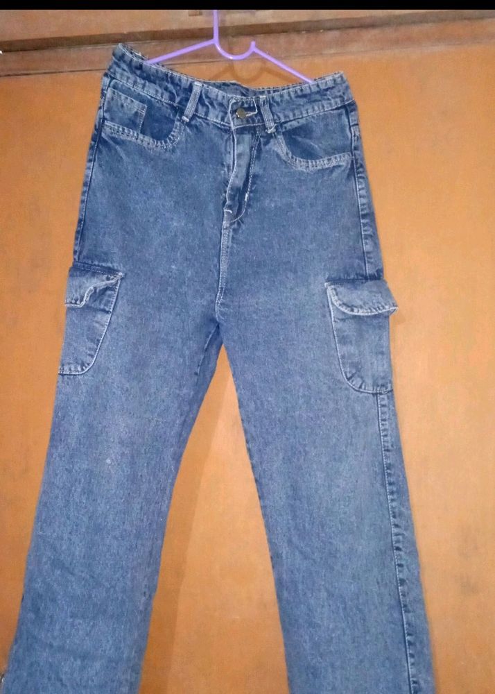 Women Cargo Jeans.🥳🥳