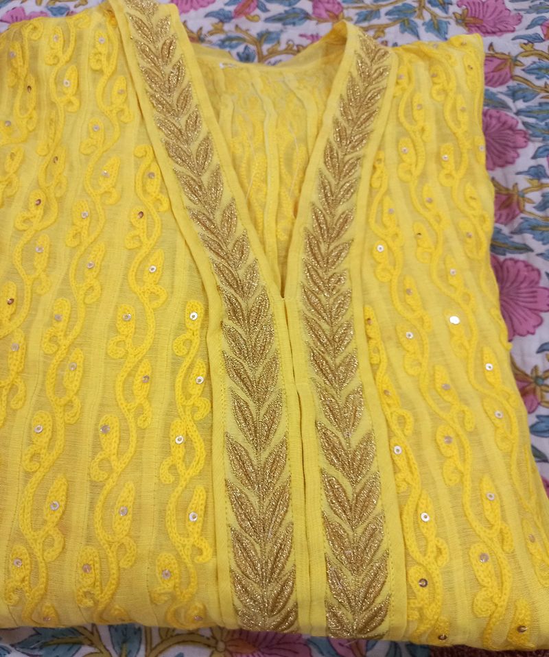 Beautiful Chicken Frock Style Kurti (2 Kurtis avai