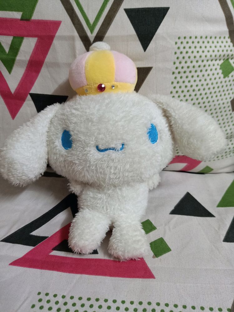 Cinnamoroll Fuzzy Plushie With Crown