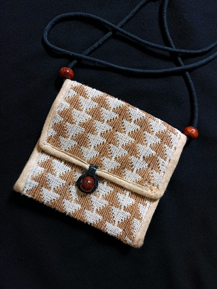 HANDICRAFT JUTE SLING BAG