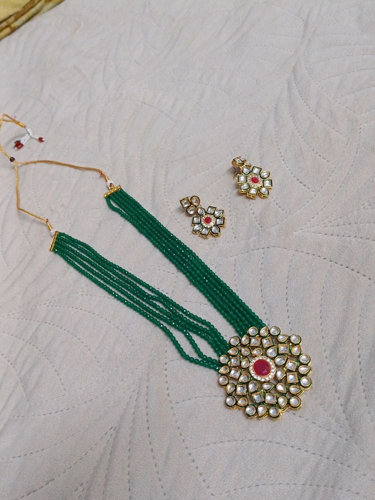 Classy Green And Kundan Jewel