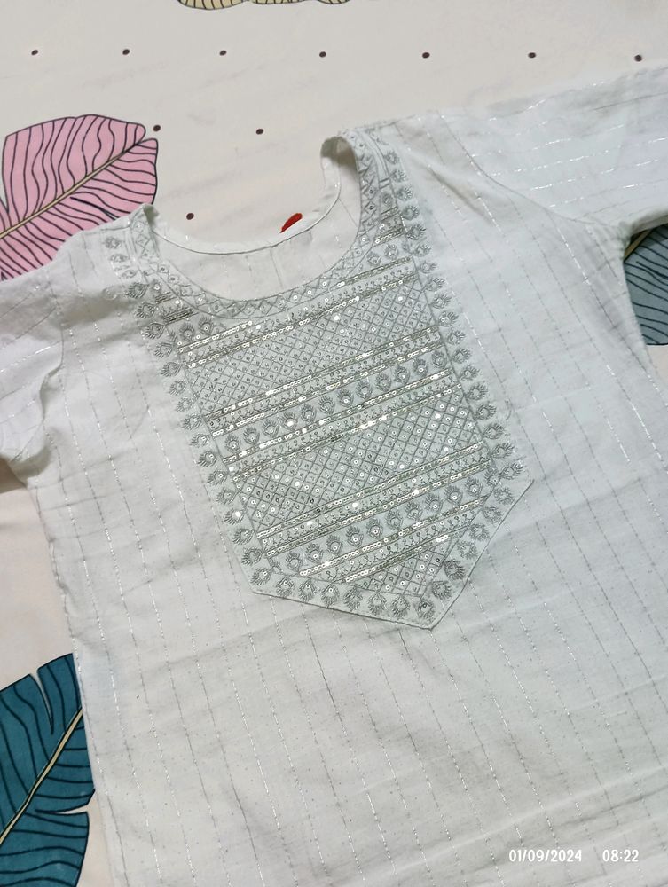 White Kurti