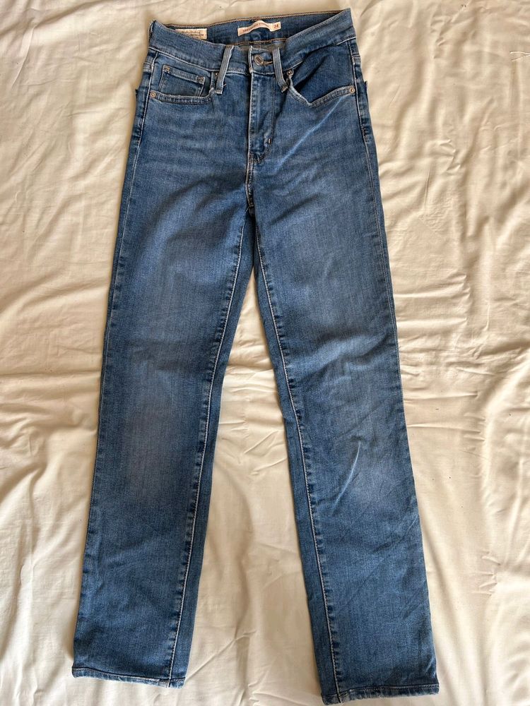 Levi's BLUE JEANS