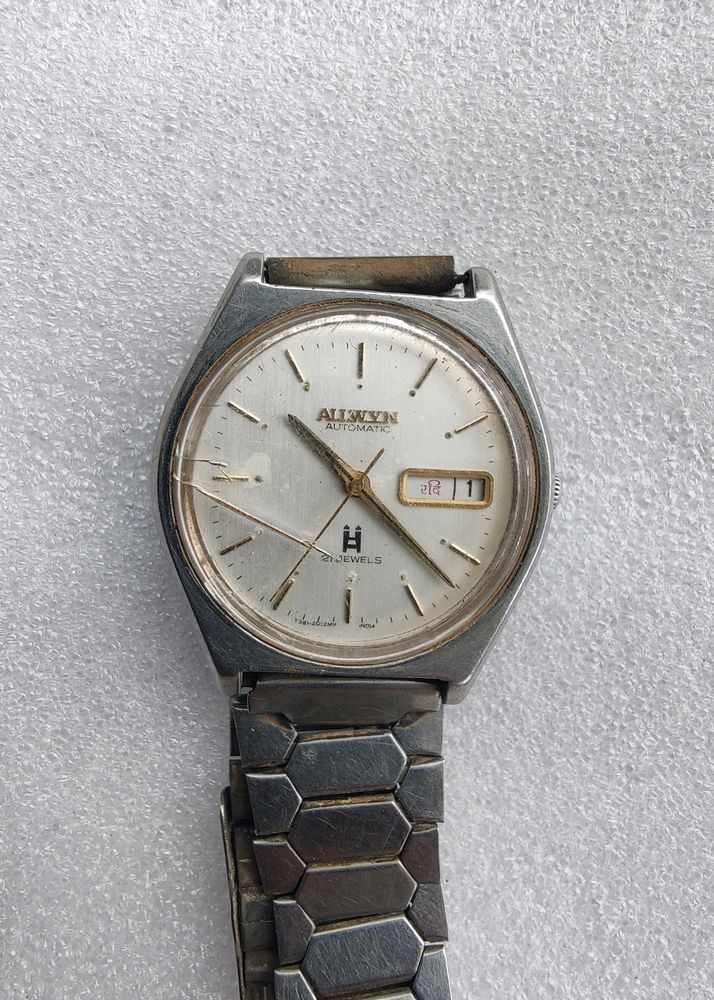 Vintage Allwyn Day-Date Automatic Watch (Devnagri)